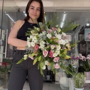 זר ענק - בחירת השוזרת